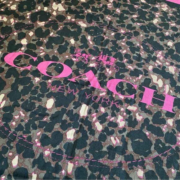 Coach New York Large Animal Print Wool Scarf Wrap Purple Fringe Size 52” X 52” - Picture 14 of 15